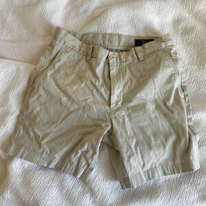 Vineyard vines shorts